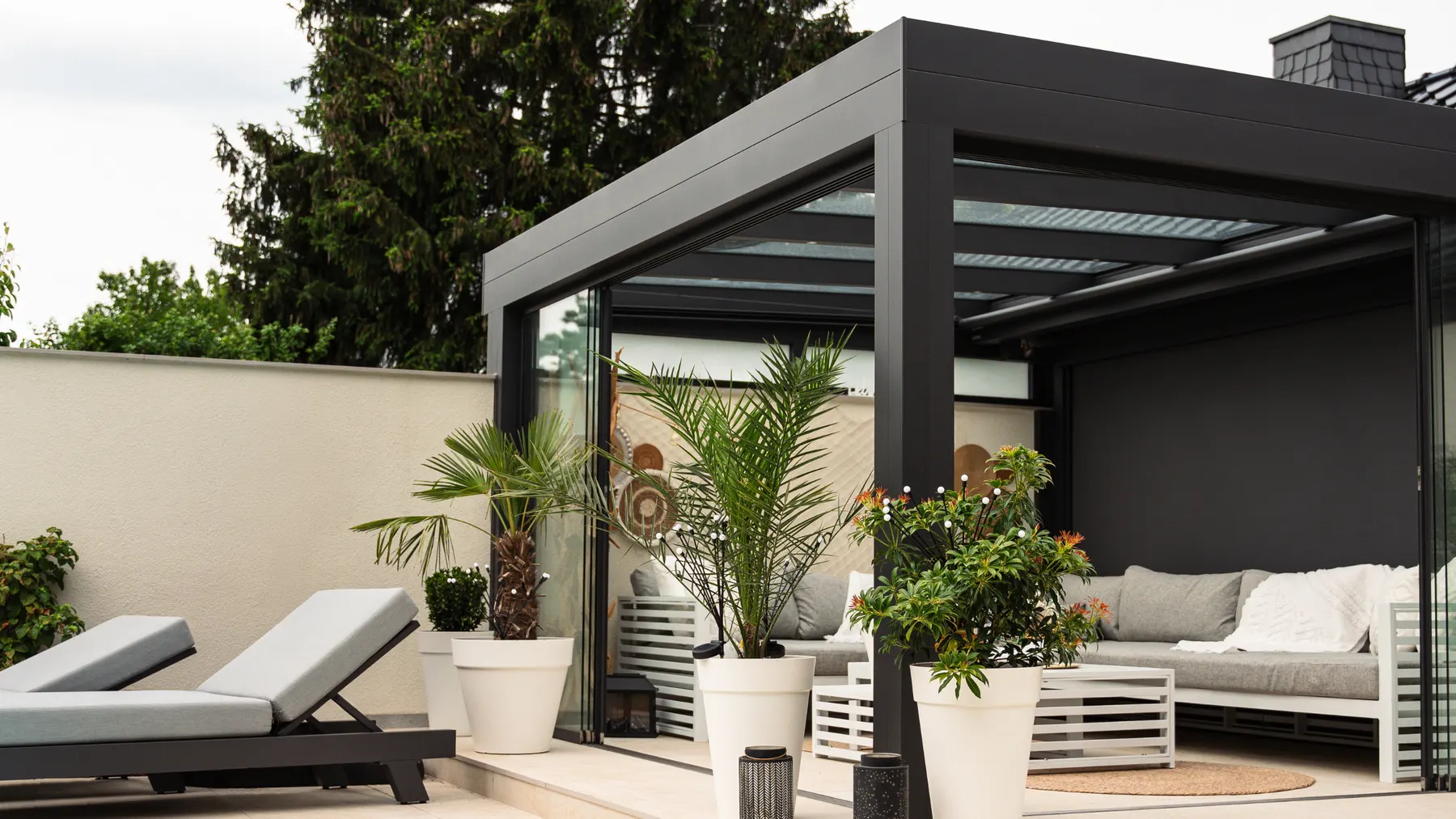 Outdoor-Living-Trends 2025: Cozy Comfort